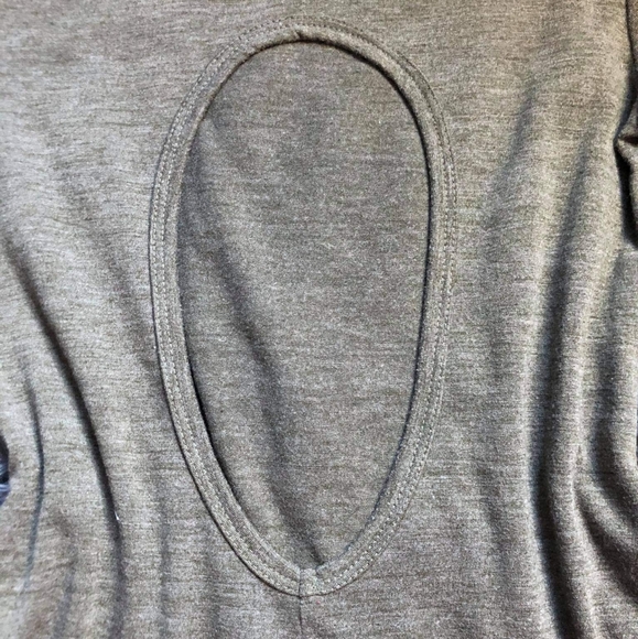 2/$15 Long Blouse- mix&match - Picture 4 of 7